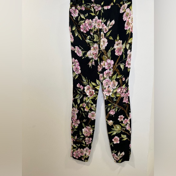Authentic Dolce & Gabbana size 36 (U.S 0) floral/ cherry blossom print pants - Picture 3 of 12
